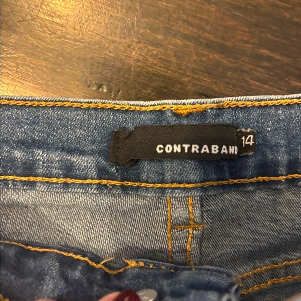 Contraband step out